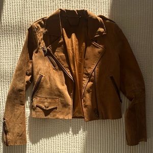 CAPULET Suede, Cropped Moto Jacket!!